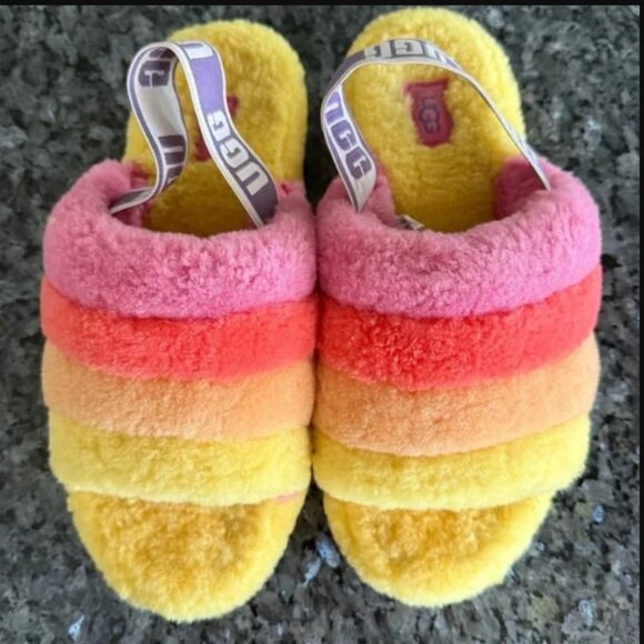 UGG FLUFF YEAH SLIDE PRIDE RAINBOW SLIPPERS Women’s Size US 7 - Picture 1 of 5